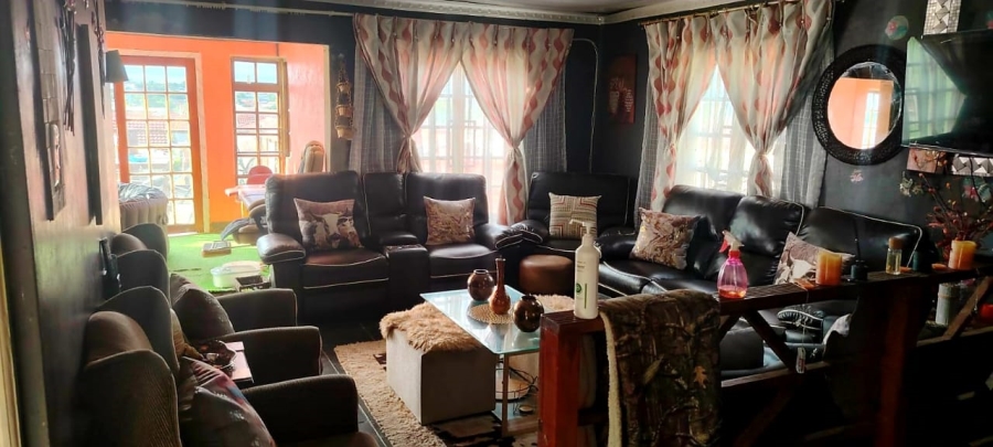 4 Bedroom Property for Sale in Amalinda Eastern Cape